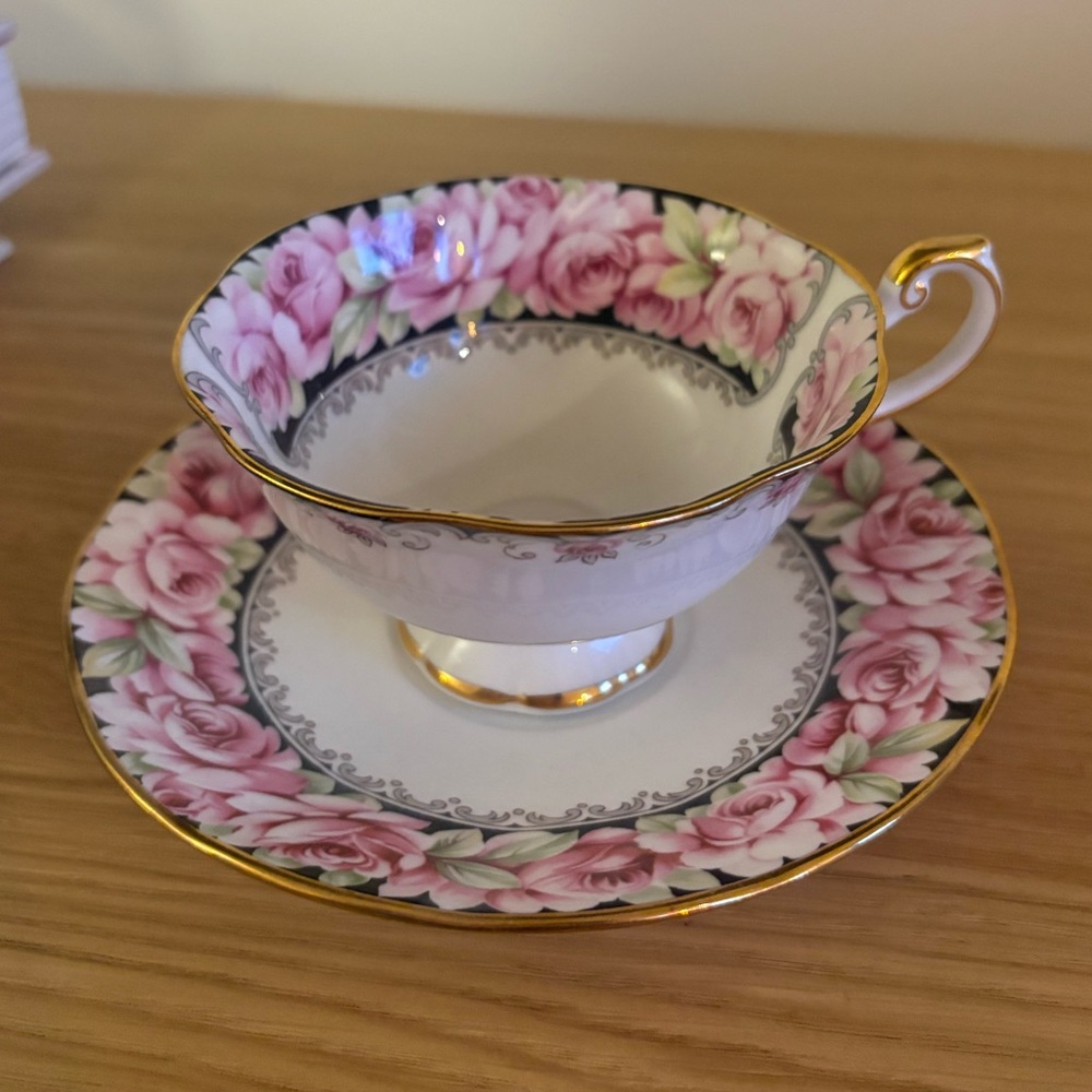 Queen’s Elizabeth Rose - Tea Cup & saucer